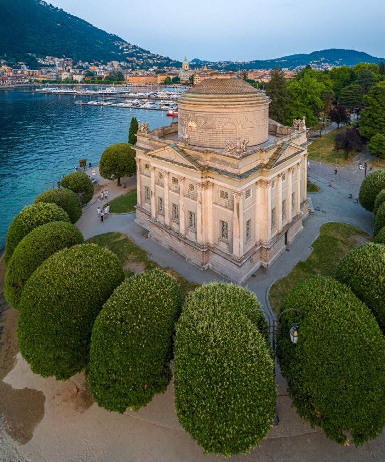 tempio voltiano a como