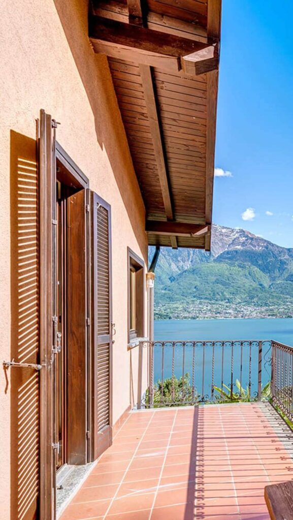 terrazza vista lago a gravedona